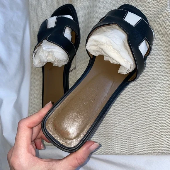 Hermes Black Oran Sandals size 37 - Picture 2 of 12